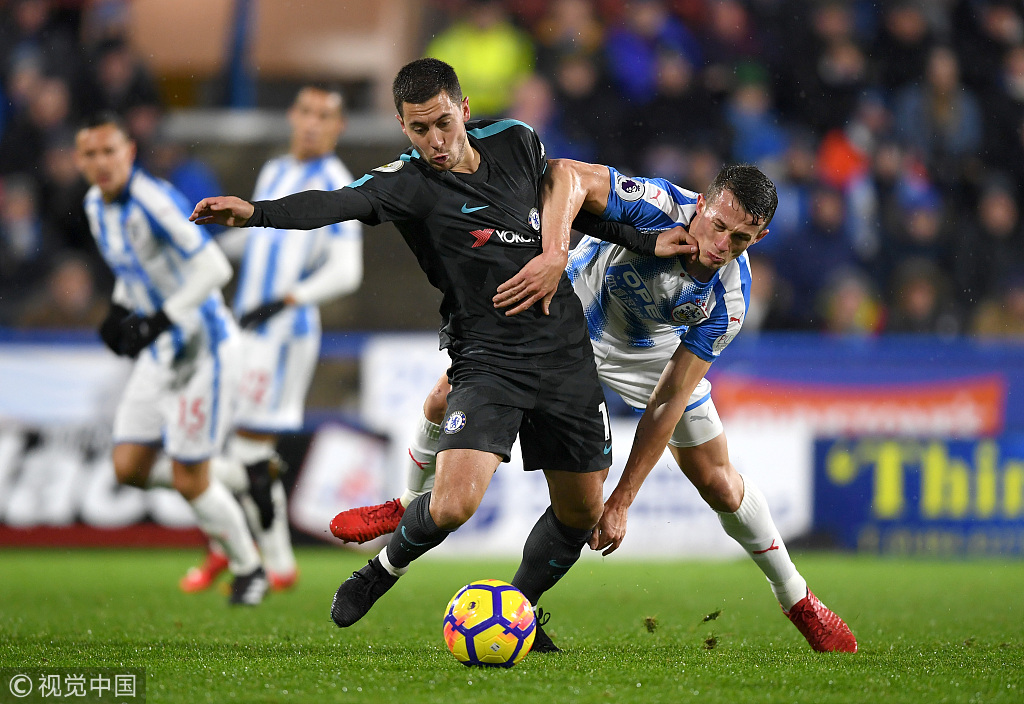 哈德斯菲尔德主场对决切尔西,全力争取主场保住三分 哈德斯菲尔德主场对决切尔西,全力争取主场保住三分