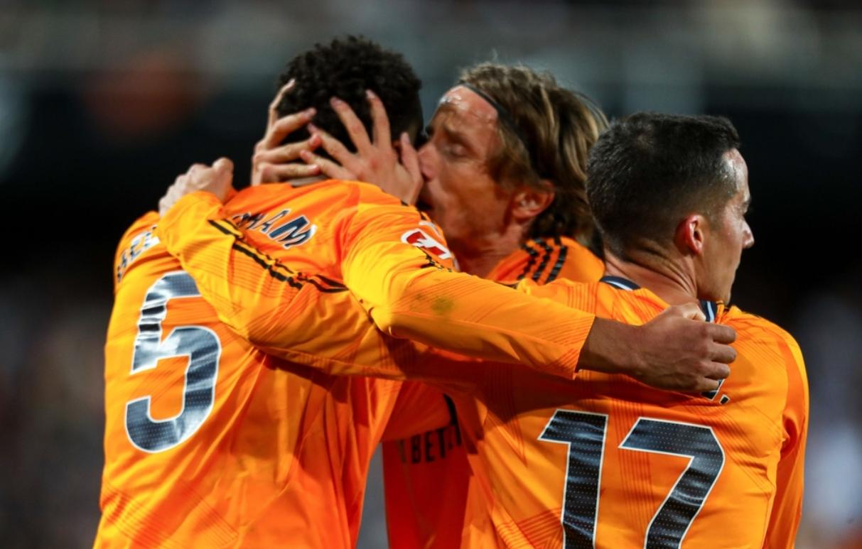 皇马主场击败瓦伦西亚,继续保持不败 皇马主场击败瓦伦西亚,继续保持不败