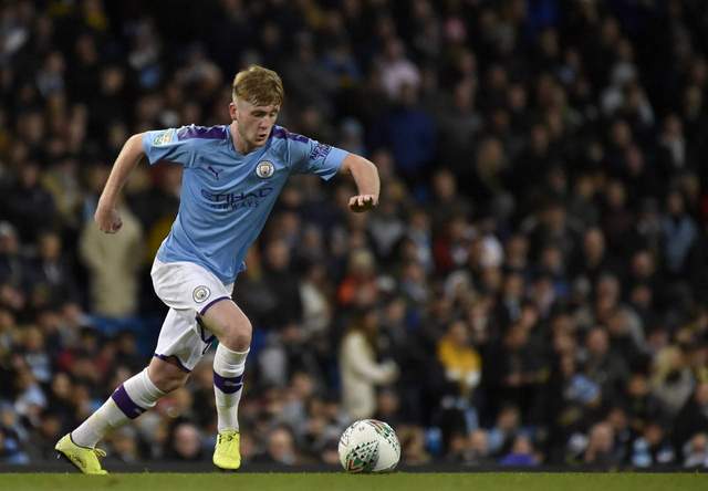 卡迪夫城中场助攻逐个进球,完美发挥 卡迪夫城中场助攻逐个进球,完美发挥