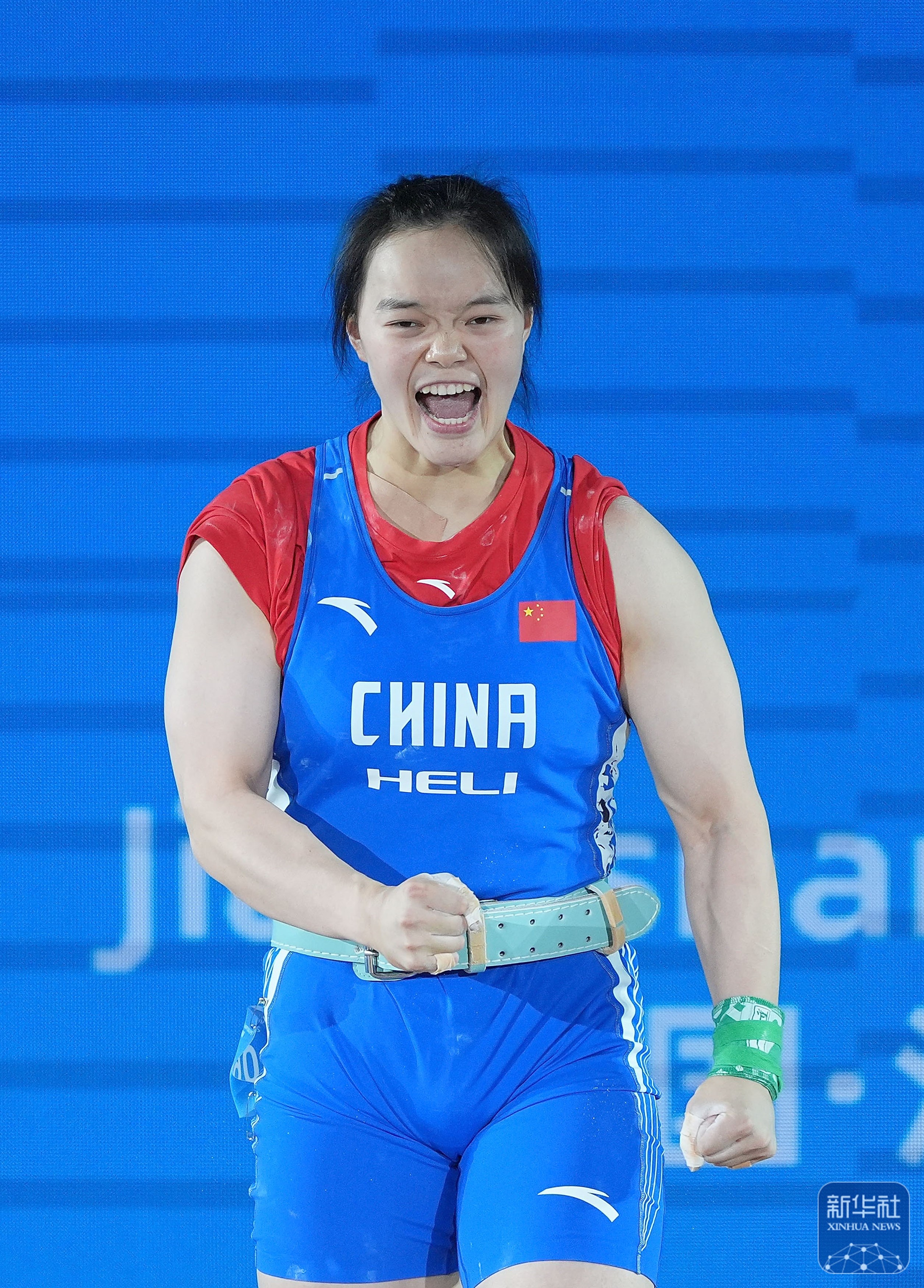 南非选手刷新女子举重世界纪录