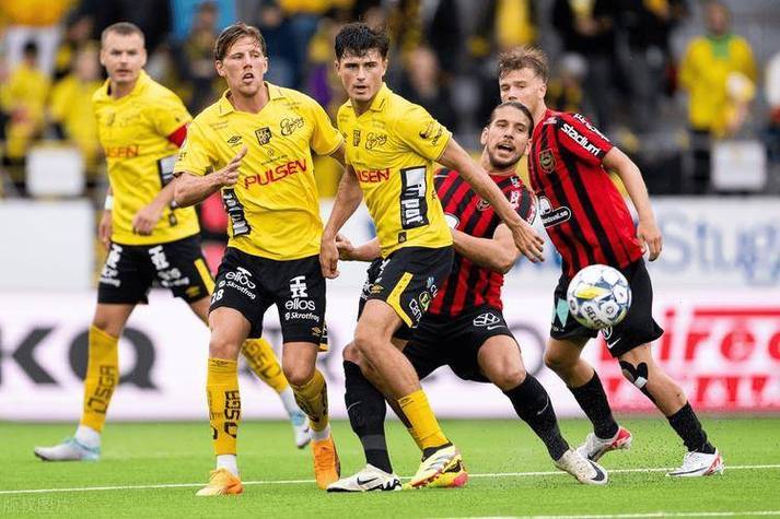 包含马尔默客场挫败劲敌，取得关键胜利的词条