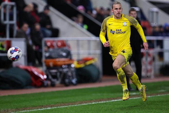 包含佛罗伦萨主场失利,后防漏洞频频暴露的词条 包含佛罗伦萨主场失利,后防漏洞频频暴露的词条