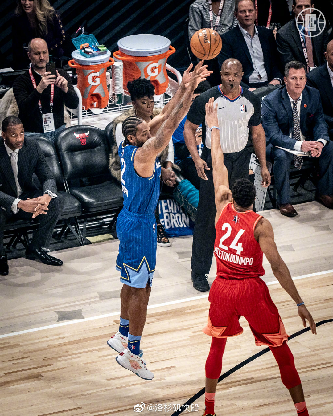 雄鹿名宿晒出勇士队友合照,引起球迷热议的简单介绍 雄鹿名宿晒出勇士队友合照,引起球迷热议的简单介绍