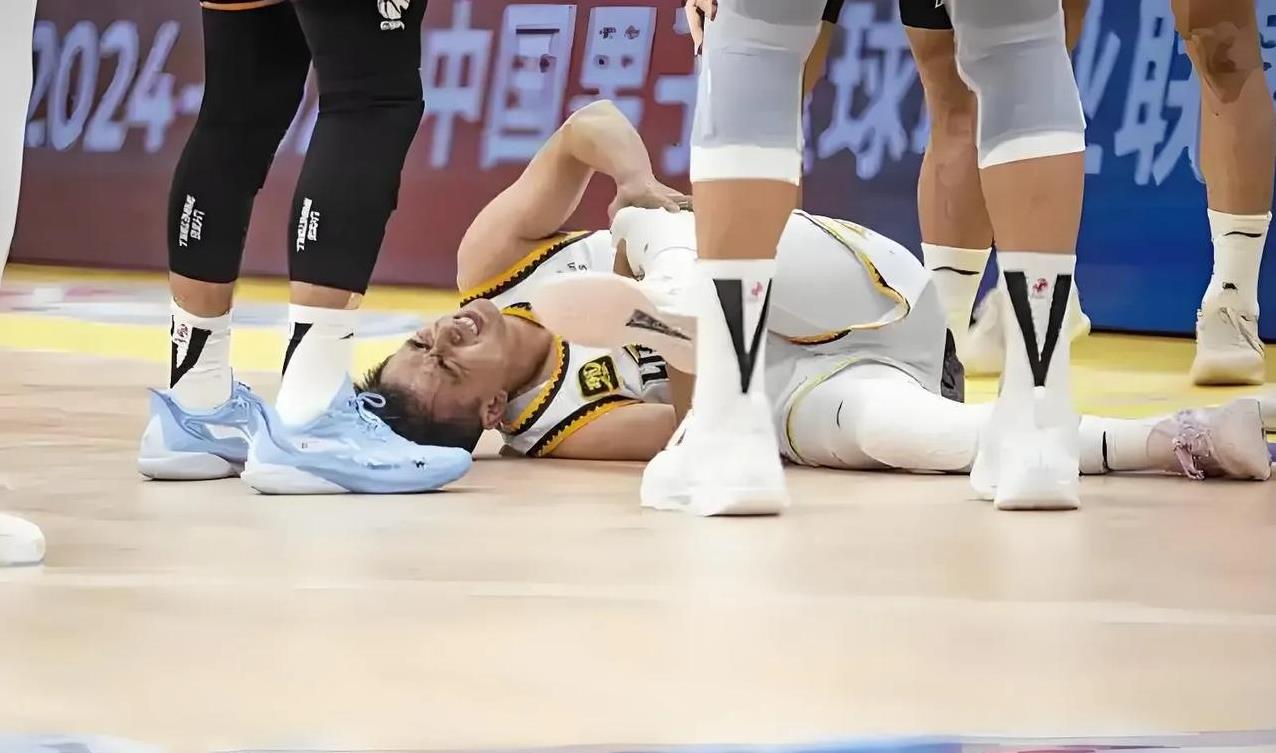 球队在本轮比赛中打出超级进攻，压制对手