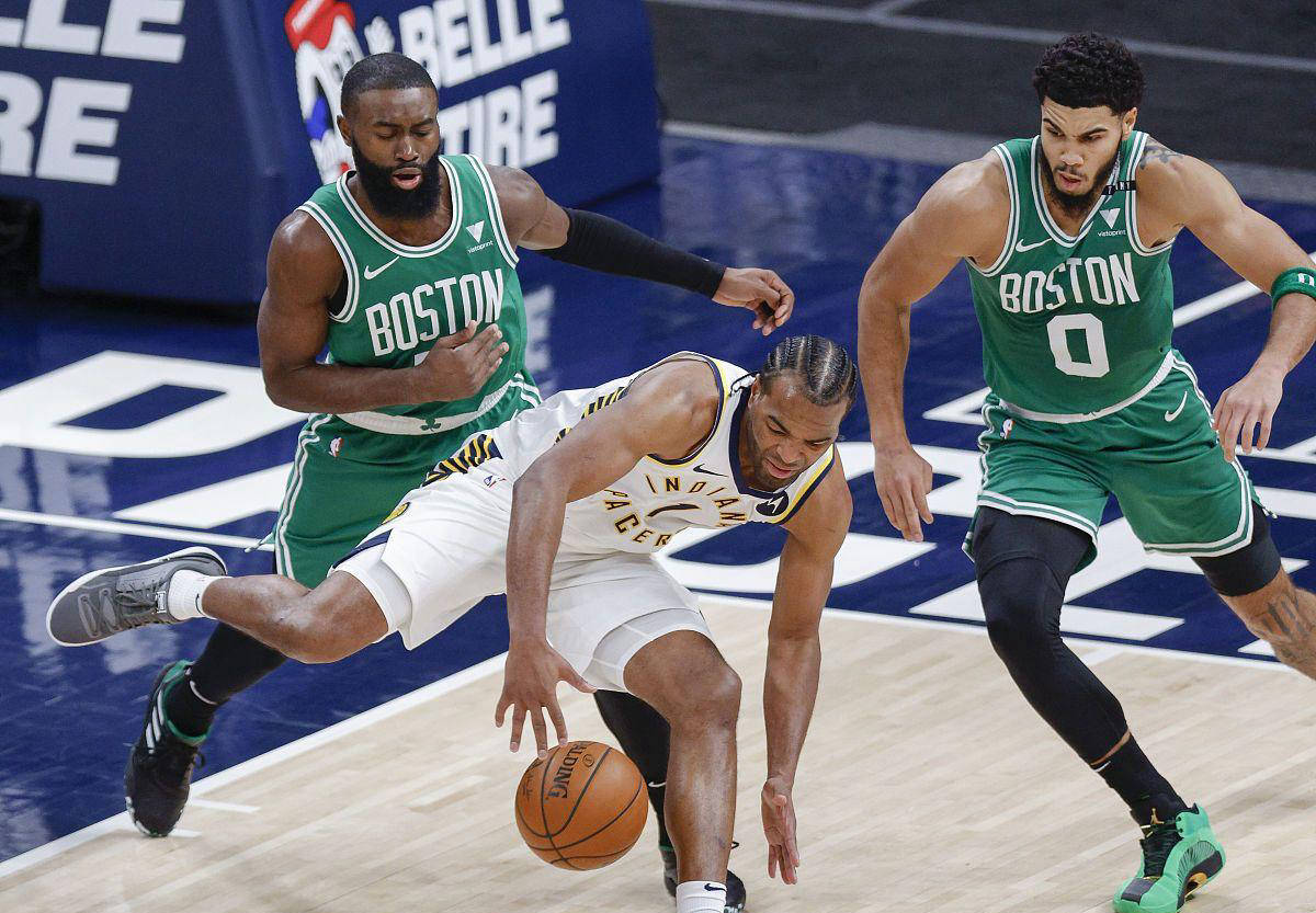 凯尔特人力克步行者,全队发挥出色 凯尔特人力克步行者,全队发挥出色