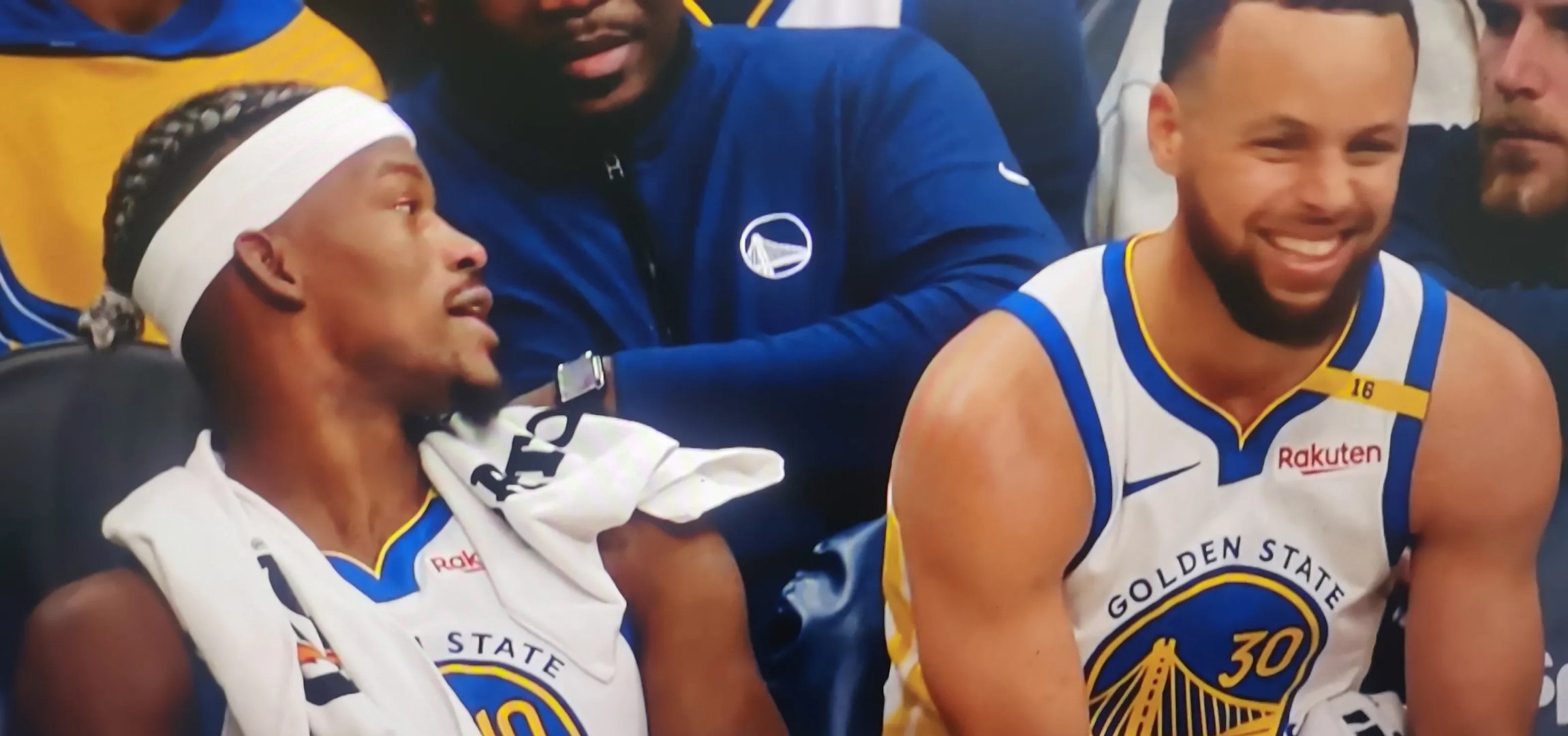 勇士客场击败骑士迎来两连胜 勇士客场击败骑士迎来两连胜