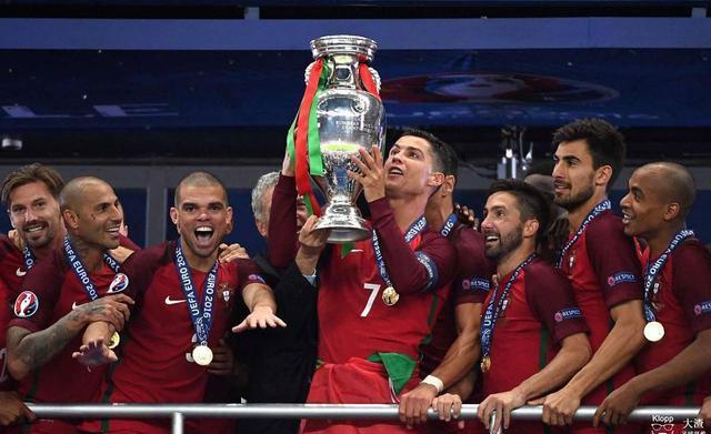 战术配合默契,带领球队赢得激烈比赛的简单介绍 战术配合默契,带领球队赢得激烈比赛的简单介绍