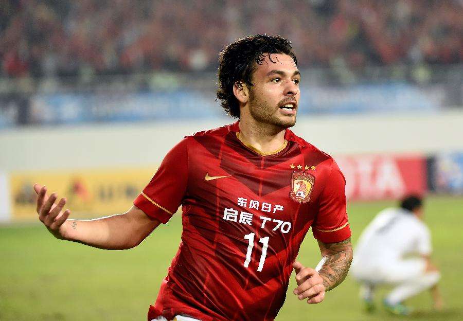 中国足球超级联赛完美收官,广州恒大夺冠! 中国足球超级联赛完美收官,广州恒大夺冠!