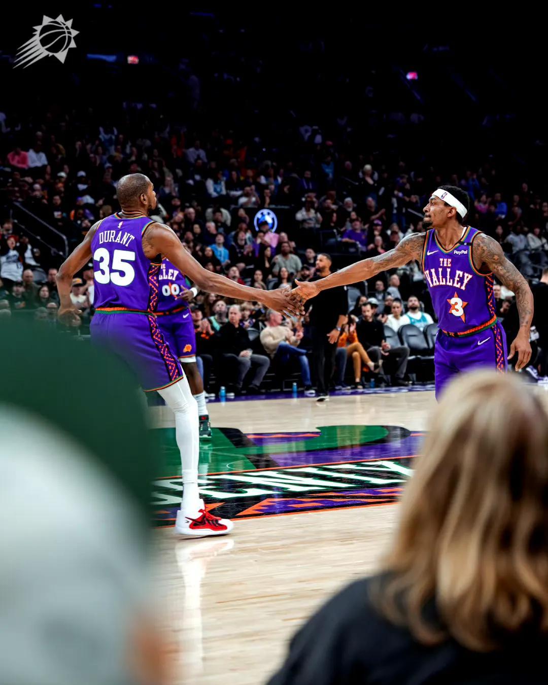 太阳击败马刺,沃顿接手后轻松获胜 太阳击败马刺,沃顿接手后轻松获胜