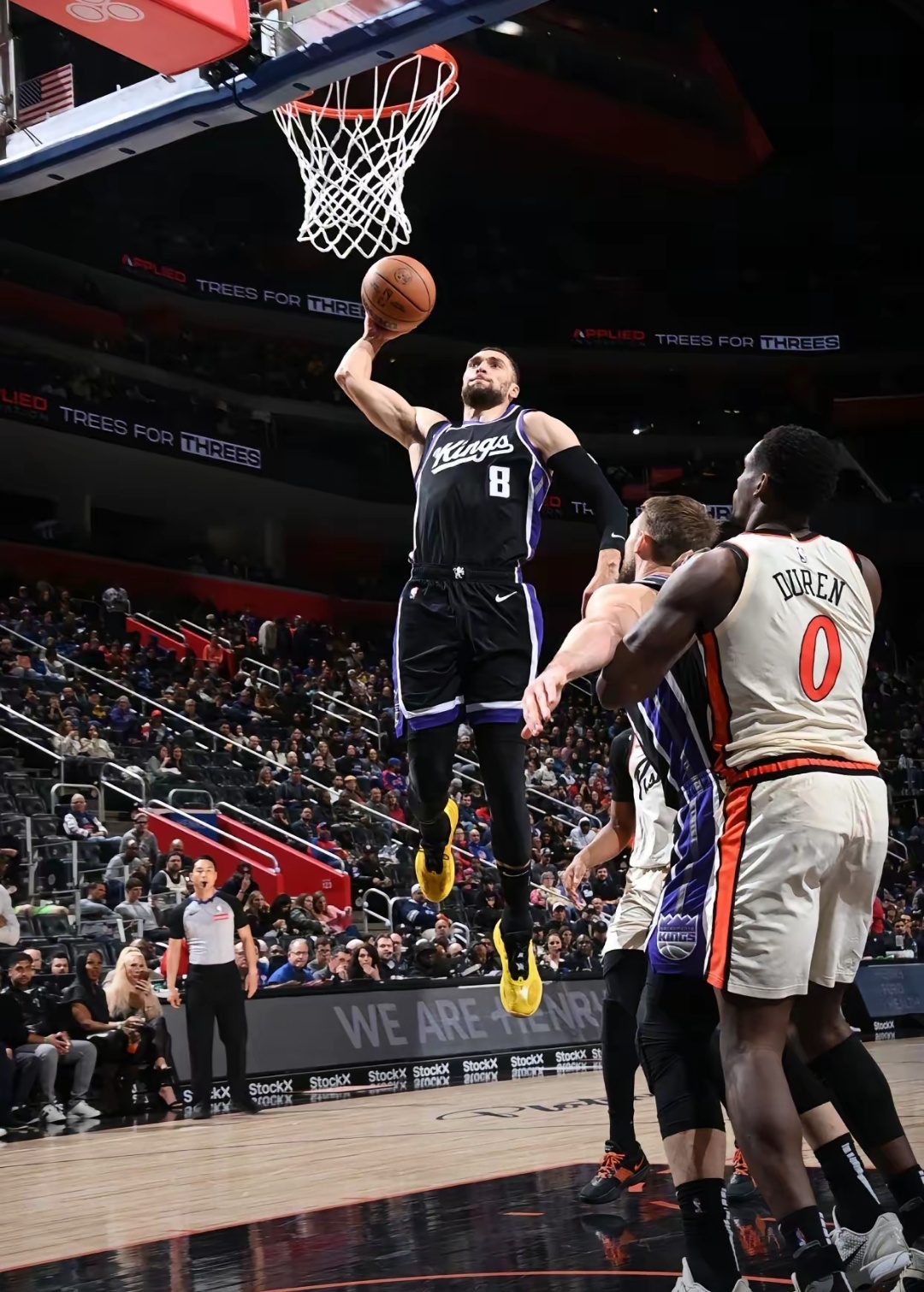 开拓者客场大胜国王,取得二连胜 开拓者客场大胜国王,取得二连胜