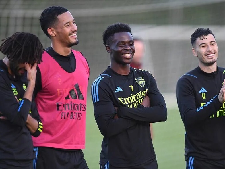 包含强强对话！国内联赛两大劲旅交锋引燃激情的词条