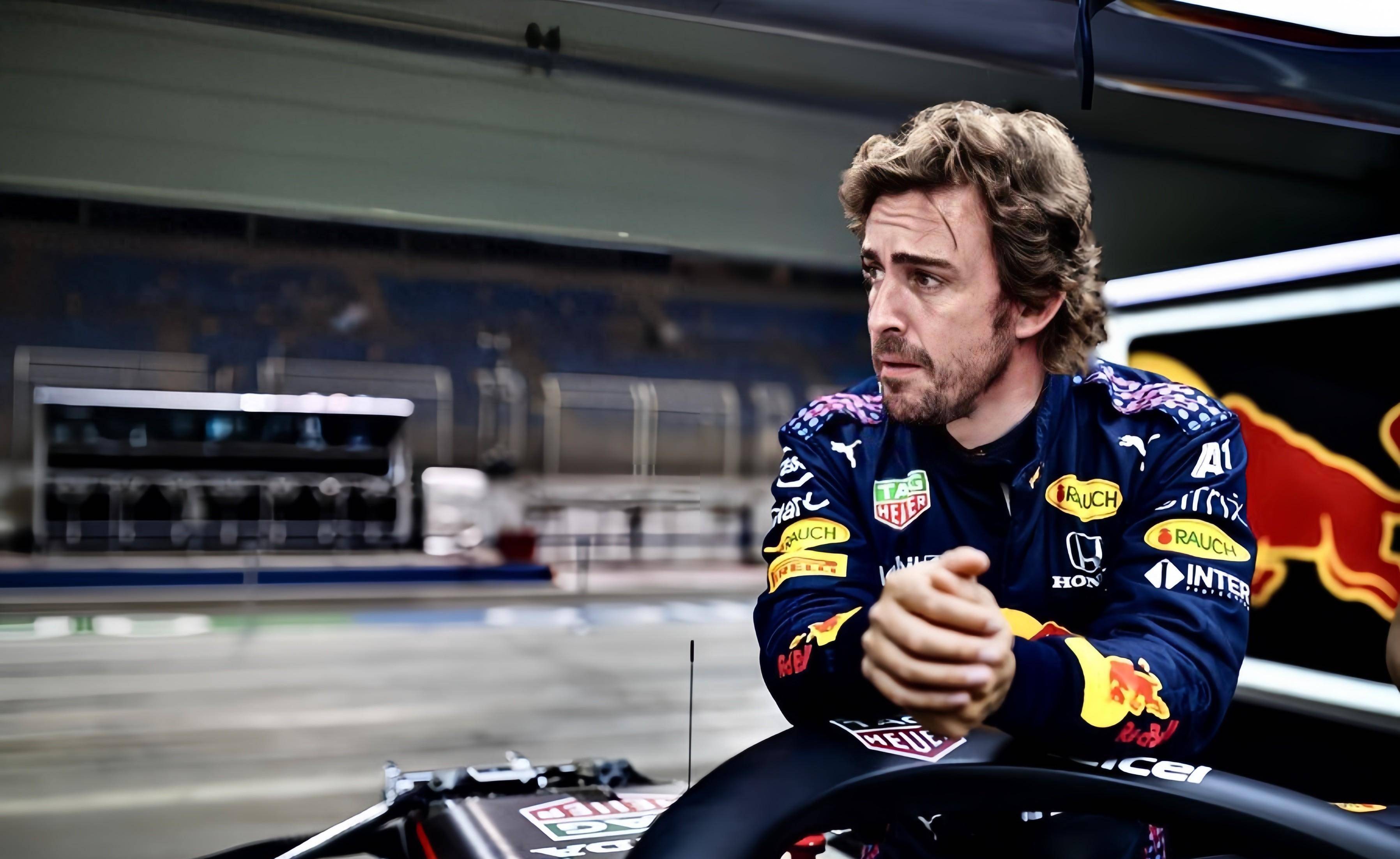 关于红牛二队逆转雷诺车队，汉密尔顿扛起全队的信息